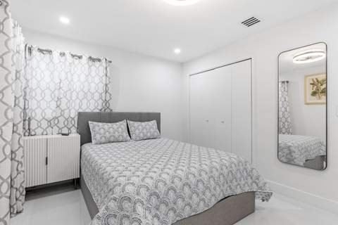 1621 NE 1st Avenue, Pompano Beach FL - photo 16 of 30