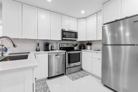 1621 NE 1st Avenue, Pompano Beach FL - photo 7 of 30