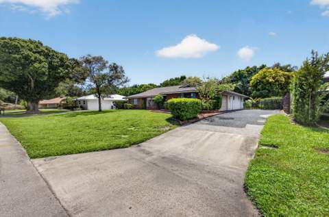4126 Hickory Drive, Palm Beach Gardens FL - photo 9 of 65