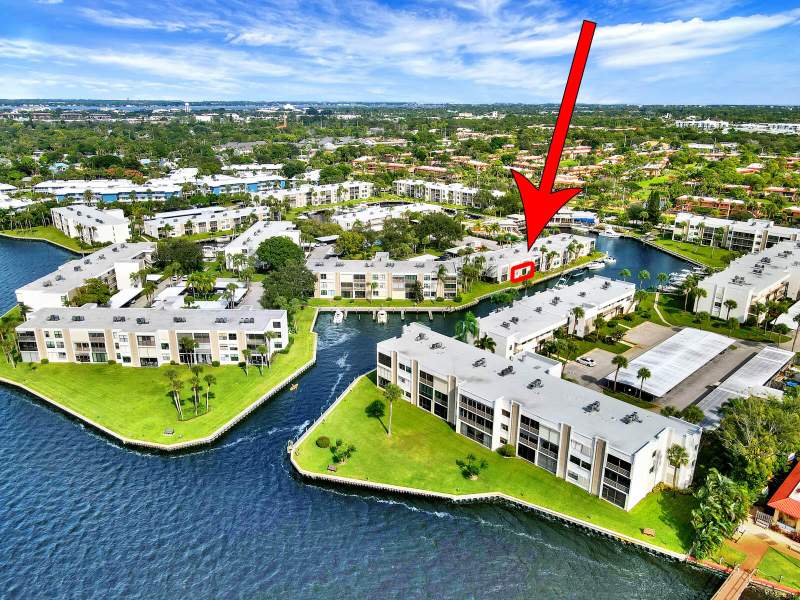 2 bedroom Condominium at 1950 SW PALM CITY Road #9-107, CIRCLE BAY YACHT CLUB CONDO, Stuart — photo 2