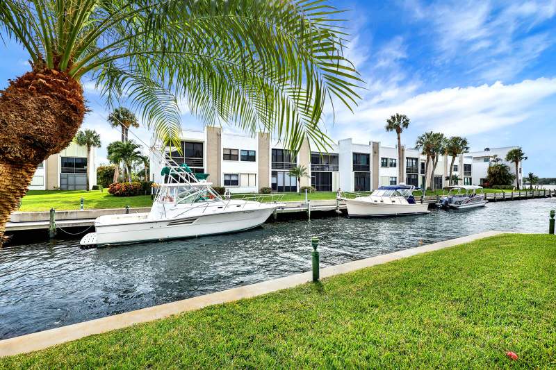2 bedroom Condominium at 1950 SW PALM CITY Road #9-107, CIRCLE BAY YACHT CLUB CONDO, Stuart — photo 5