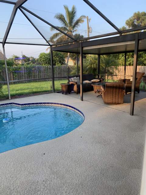 991 SE Brookedge Avenue, Port St. Lucie FL - photo 10 of 21