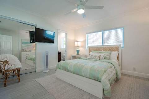 2401 NE 33rd Street, Lighthouse Point FL - photo 23 of 45
