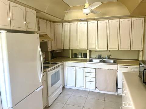 159 Keswick C, Deerfield Beach FL - photo 9 of 58