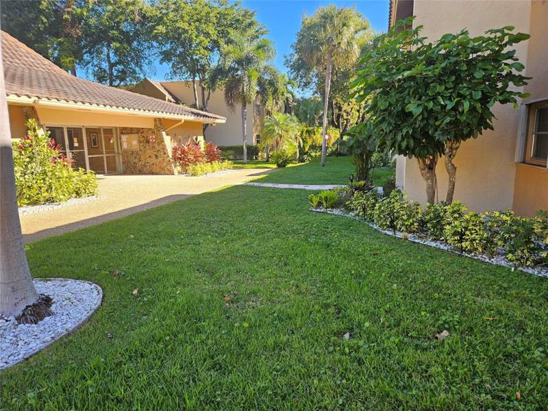 2 bedroom Condominium at 959 SE 2nd Avenue #117, Deerfield Pines North Condo, Deerfield Beach — photo 3