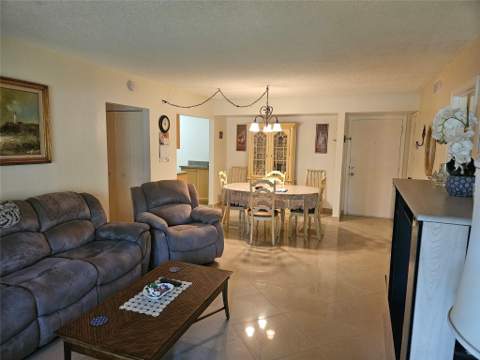 959 SE 2nd Avenue #117, Deerfield Beach FL - photo 19 of 45