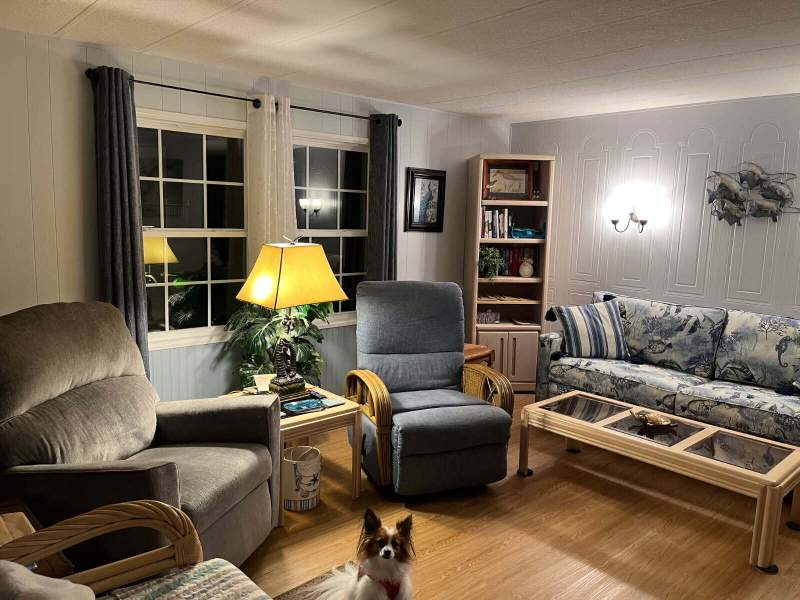 2 bedroom Manufactured Home at 304 Mockingbird Ave Avenue, Sandhill Shores, Fort Pierce — photo 5
