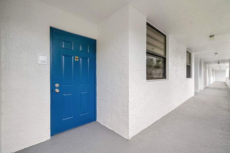 2 bedroom Condominium at 1850 Homewood Boulevard #1030, Eastwinds At Crosswinds, Delray Beach — photo 3