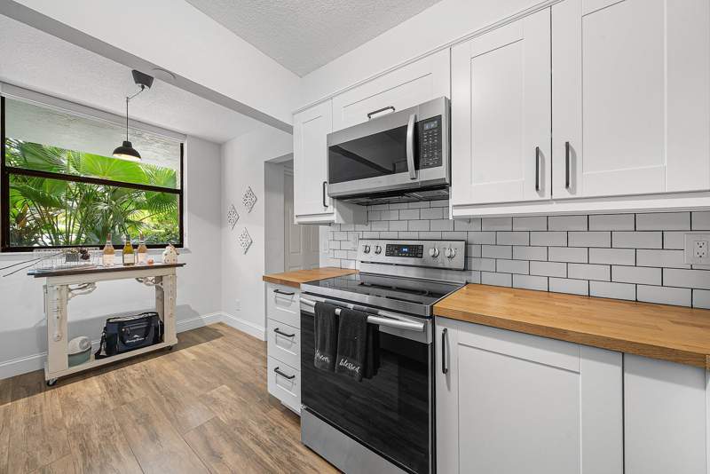 2 bedroom Condominium at 1850 Homewood Boulevard #1030, Eastwinds At Crosswinds, Delray Beach — photo 5