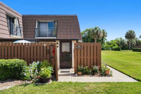 6197 SE Riverboat Drive, home for sale on SE Riverboat Drive