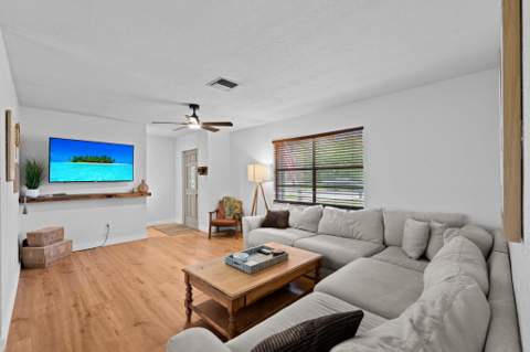 1292 SE Mendavia Avenue, Port St. Lucie FL - photo 15 of 58