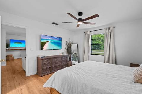 1292 SE Mendavia Avenue, Port St. Lucie FL - photo 22 of 58