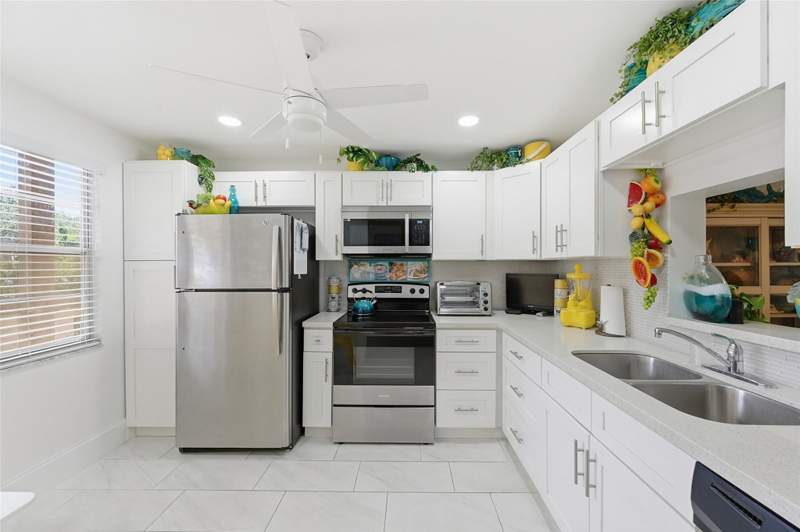 2 bedroom Condominium at 3003 Portofino Isle #B2, Portofino Village 1-E Condo, Coconut Creek — photo 4
