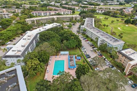 3003 Portofino Isle #B2, Coconut Creek FL - photo 22 of 31