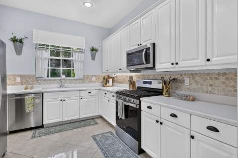 42 Stoney Drive, Palm Beach Gardens FL - photo 16 of 64
