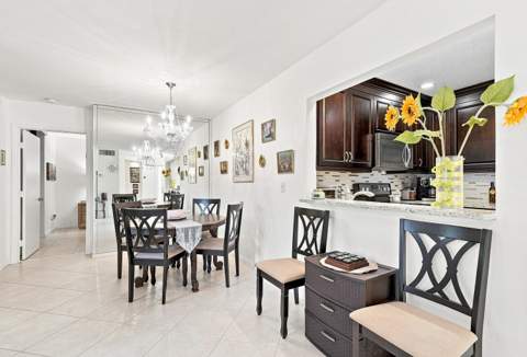 5450 Verona Drive #H, Boynton Beach FL - photo 7 of 47