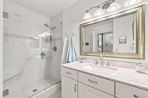 5450 Verona Drive #H, Boynton Beach FL - photo 17 of 47