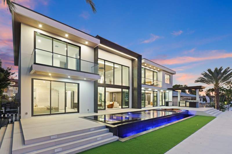 5 bedroom Single Family Residence at 2825 NE 27th Street, Coral Ridge Galt Add No 1, Fort Lauderdale — photo 4