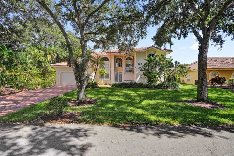 4 bedroom Single Family Residence at 6020 NW 61st Manor, Countrys Point, Parkland — photo 1