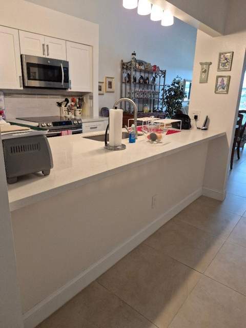 1273 NW 122nd Terrace, Pembroke Pines FL - photo 9 of 20