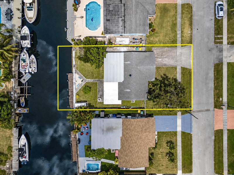 3 bedroom Single Family Residence at 4521 SW 42nd Terrace, Tropical Haven, Dania Beach — photo 4