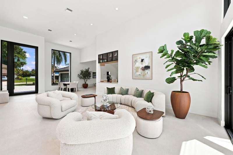 4 bedroom Single Family Residence at 11181 Boca Woods Lane, Boca Woods Country Club 8, Boca Raton — photo 3
