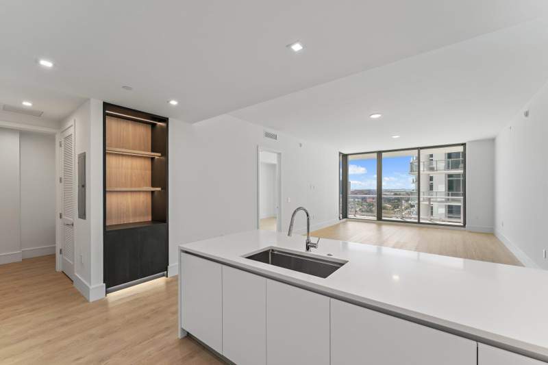 2 bedroom Condominium at 220 Lake Shore Drive #1219, Nautilus 220 Condo, Lake Park — photo 3