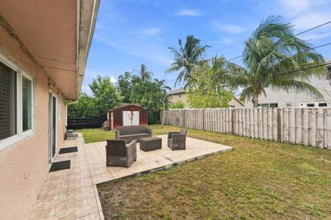 4665 NW 113th Avenue, Sunrise FL - photo 8 of 9