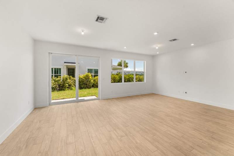 3 bedroom Townhouse at 3616 NW Solange Court, West Jensen Pud Phase 1B Parcels 6.0 6.4-6.8, Jensen Beach — photo 4