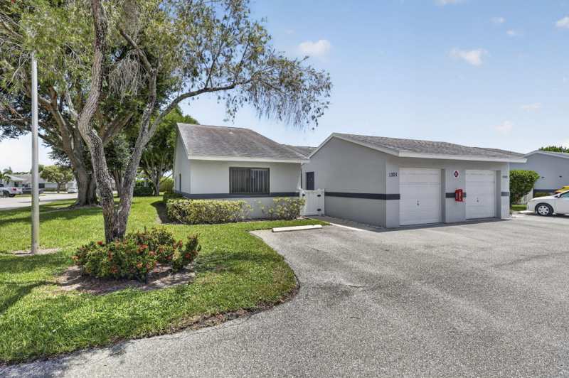 3 bedroom Villa at 2641 Gately Drive #1301, Arbours Of The Palm Beaches Condo, West Palm Beach — photo 1