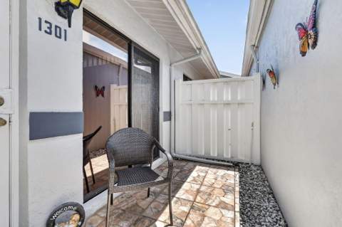 2641 Gately Drive #1301, West Palm Beach FL - photo 7 of 51