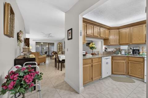 2641 Gately Drive #1301, West Palm Beach FL - photo 13 of 51