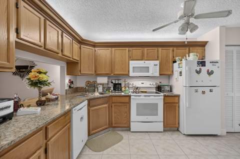 2641 Gately Drive #1301, West Palm Beach FL - photo 19 of 51