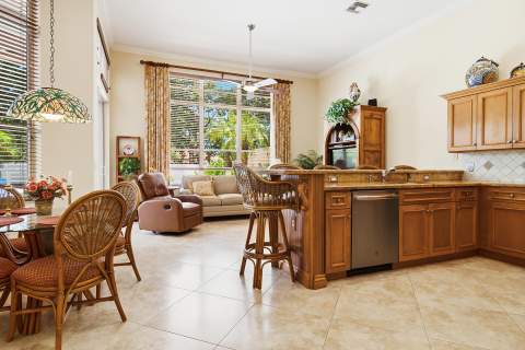 221 Green Point Circle, Palm Beach Gardens FL - photo 19 of 38