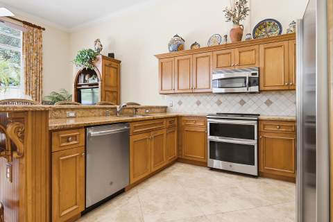 221 Green Point Circle, Palm Beach Gardens FL - photo 20 of 38