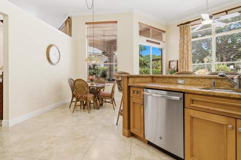 221 Green Point Circle, Palm Beach Gardens FL - photo 23 of 38