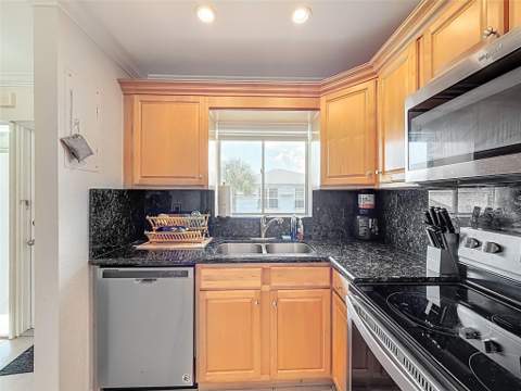 1198 Hillsboro Mile #334, Hillsboro Beach FL - photo 14 of 61