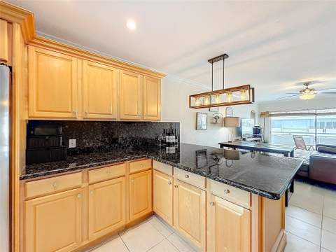 1198 Hillsboro Mile #334, Hillsboro Beach FL - photo 19 of 61