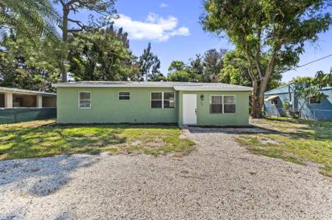 205 N 21st Street, Fort Pierce FL - photo 24 of 26