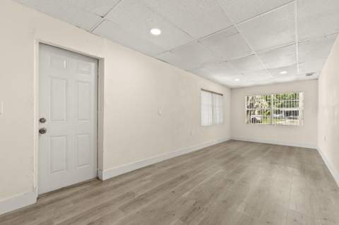 205 N 21st Street, Fort Pierce FL - photo 12 of 26