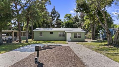 205 N 21st Street, Fort Pierce FL - photo 14 of 26