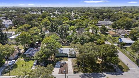 205 N 21st Street, Fort Pierce FL - photo 17 of 26