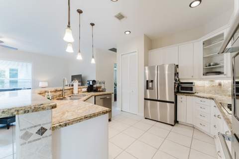 5649 NW 106th Way, Coral Springs FL - photo 8 of 61