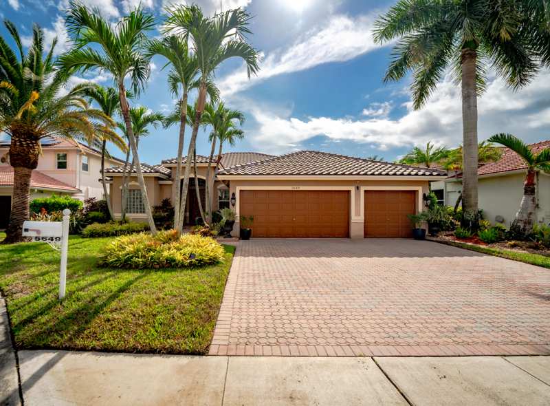 4 bedroom Single Family Residence at 5649 NW 106th Way, Kensington North, Coral Springs — photo 1