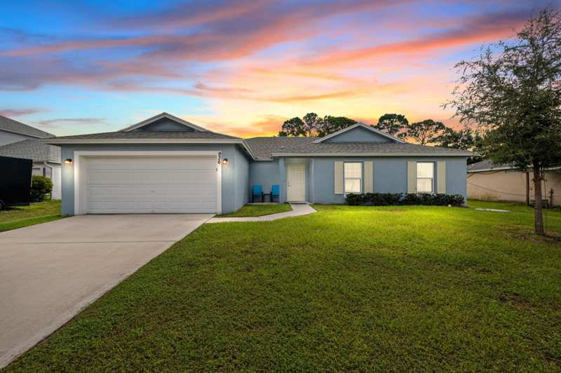 4 bedroom Single Family Residence at 936 SW Harvard Road, Port St Lucie Section 12, Port St. Lucie — photo 1