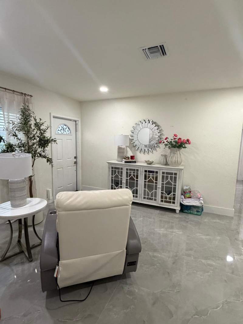 4 bedroom Single Family Residence at 1038 Macy Street, Country Club Park, West Palm Beach — photo 2