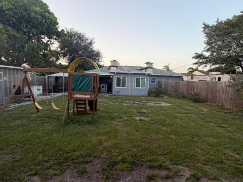 1038 Macy Street, West Palm Beach FL - photo 22 of 23