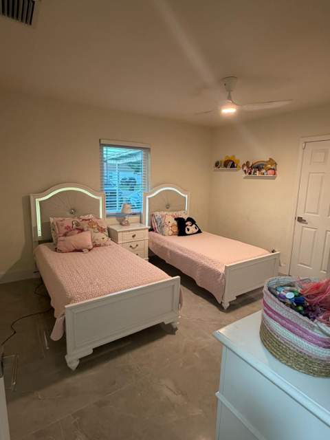 1038 Macy Street, West Palm Beach FL - photo 11 of 23