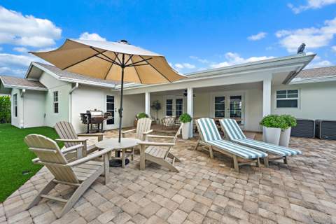 215 Golfview Drive, Tequesta FL - photo 10 of 23
