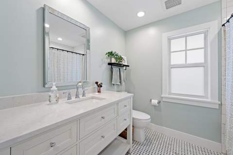 215 Golfview Drive, Tequesta FL - photo 19 of 23